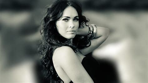 megan fox pouce|Hauteur, poids et mensurations de Megan Fox